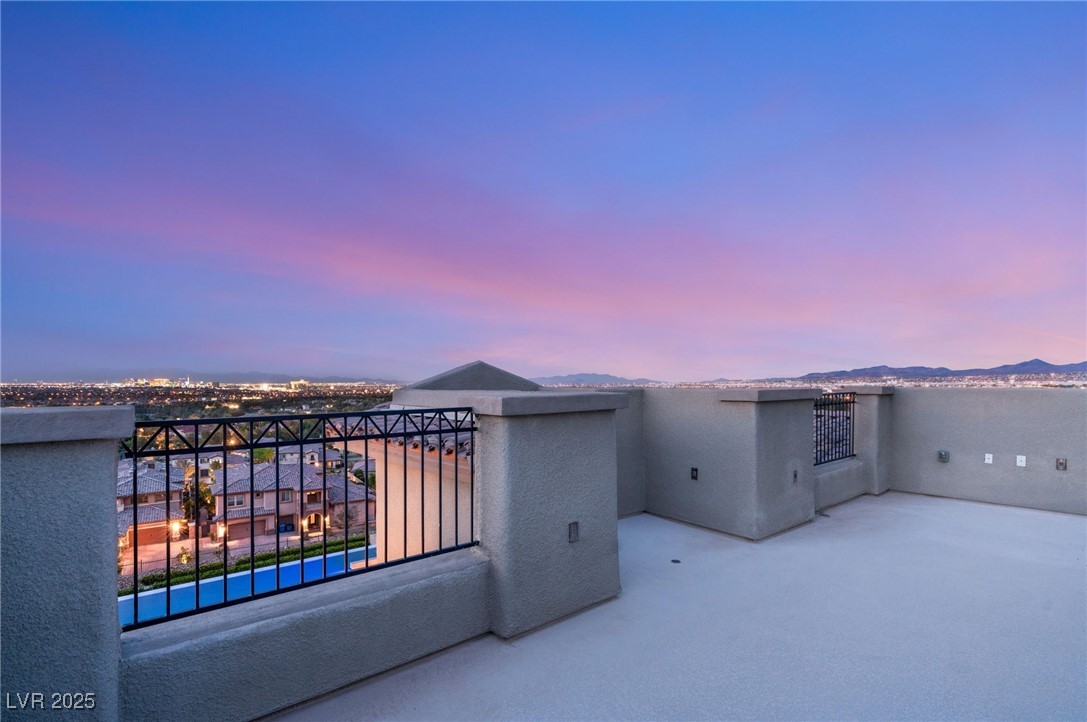 34 OLYMPIA OUTLOOK Drive