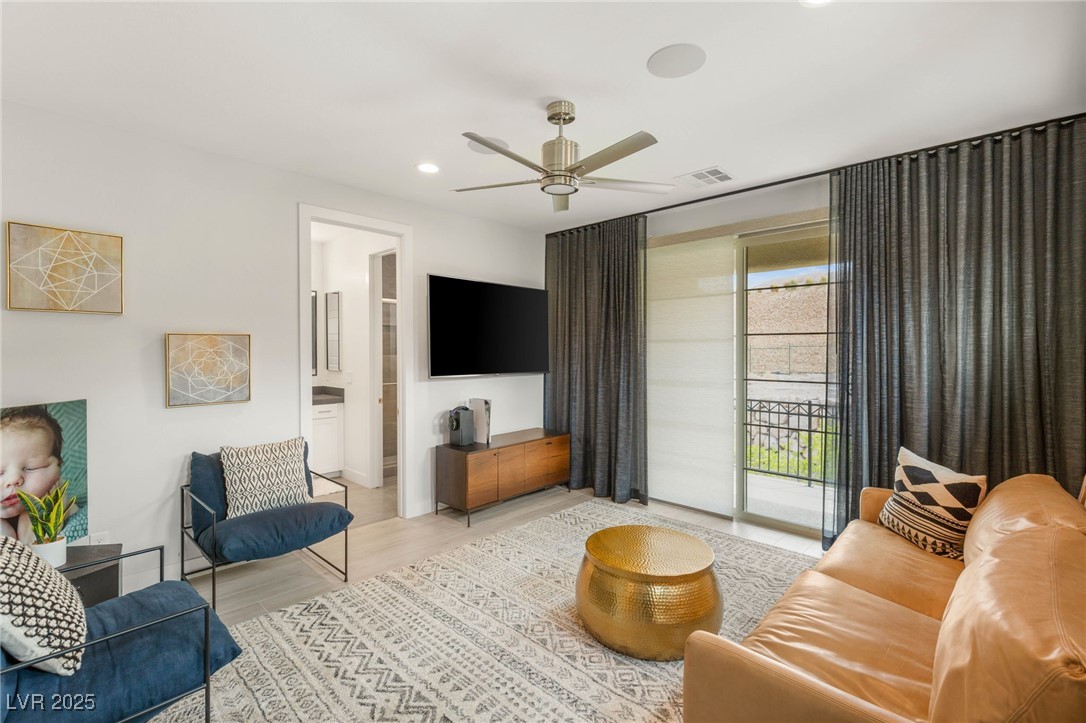 34 OLYMPIA OUTLOOK Drive