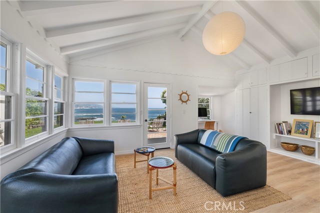1041 Marine DR