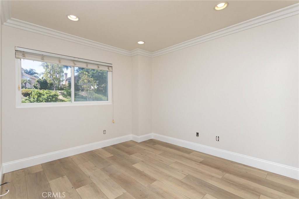 24812 Oxford Drive