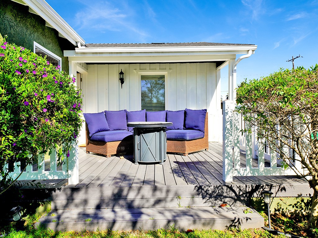 388 Flower Street