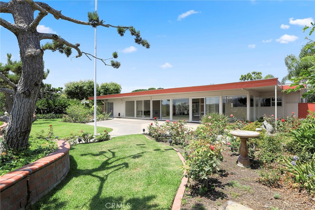 1530 Galaxy Drive