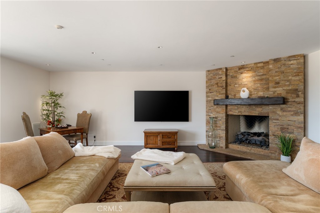 28481 Avenida La Mancha