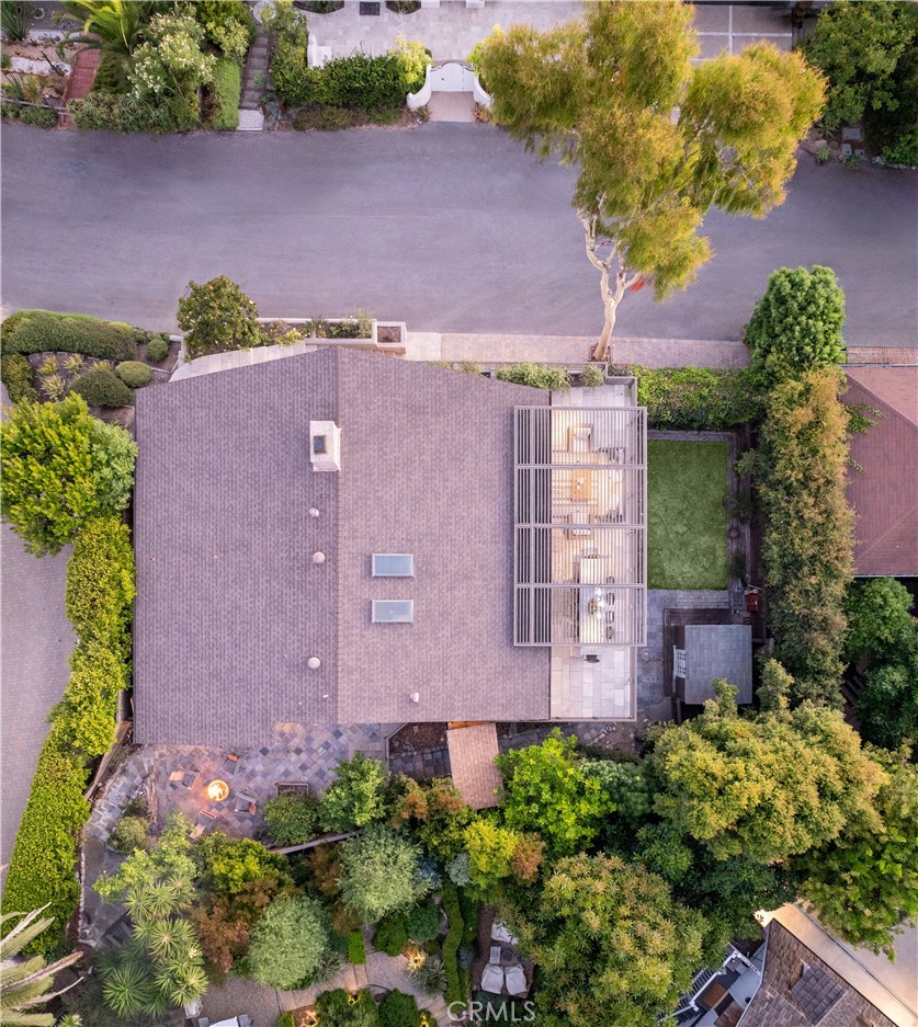 575 Center Street