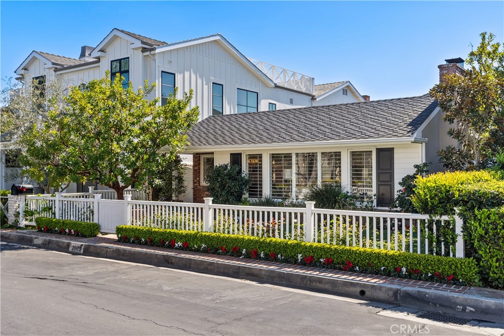 2602 Circle Drive