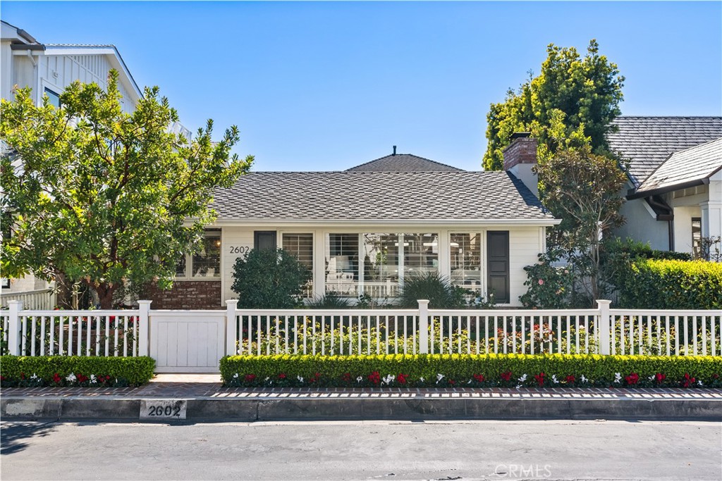 2602 Circle Drive