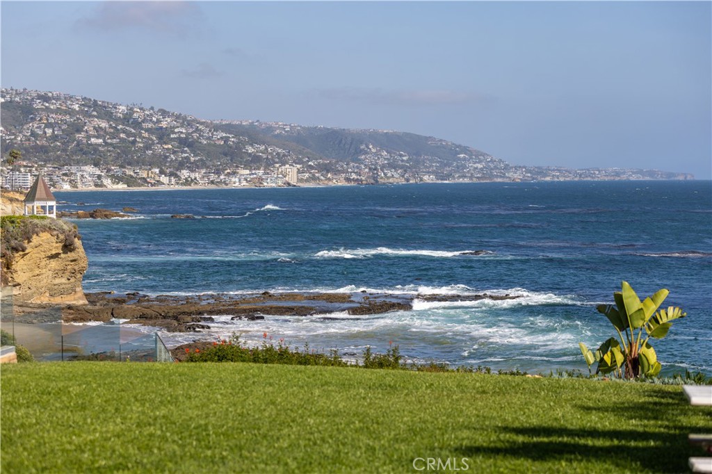 1041 Marine Drive