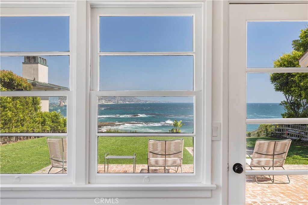 1041 Marine Drive