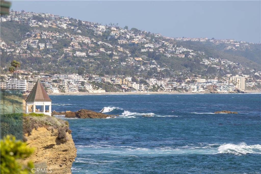 1041 Marine Drive