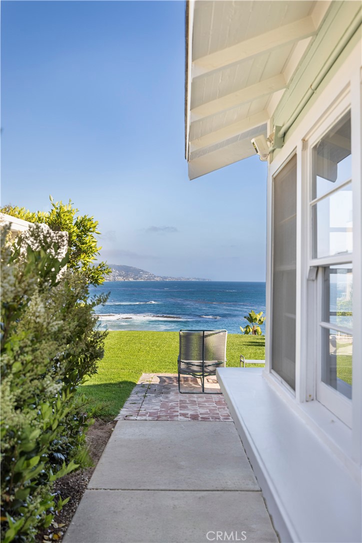 1041 Marine Drive