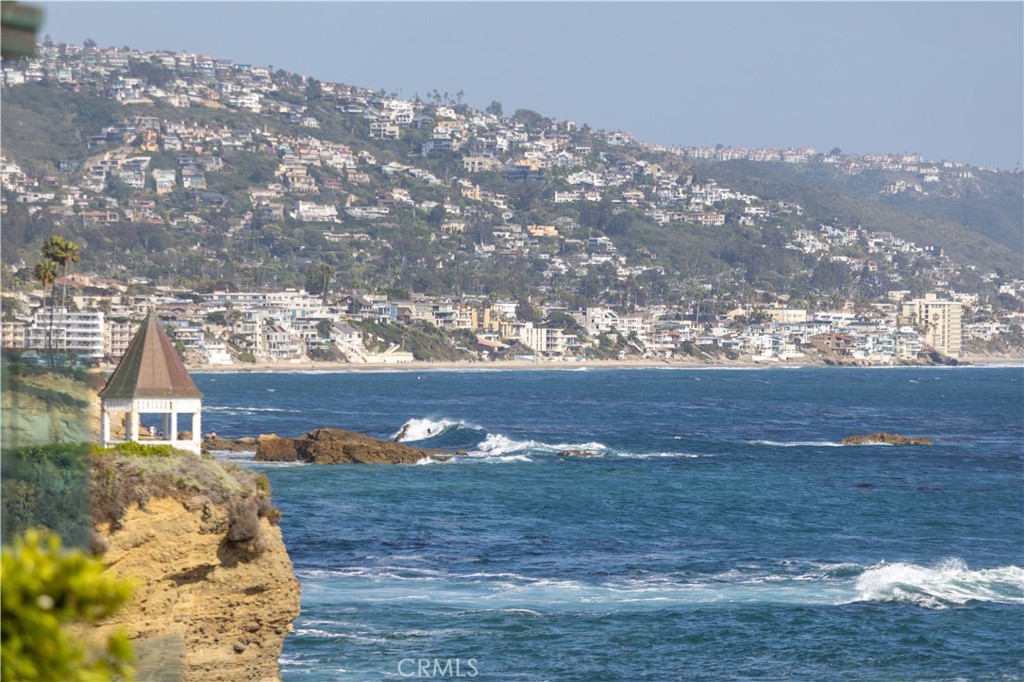 1041 Marine Drive