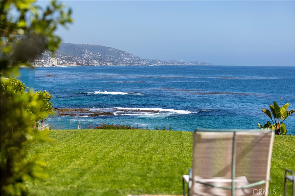 1041 Marine Drive