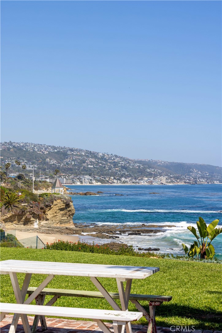 1041 Marine Drive