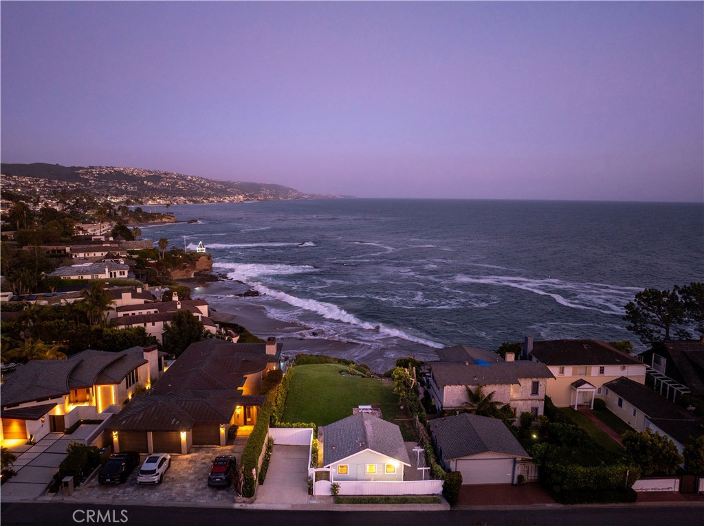 1041 Marine Drive