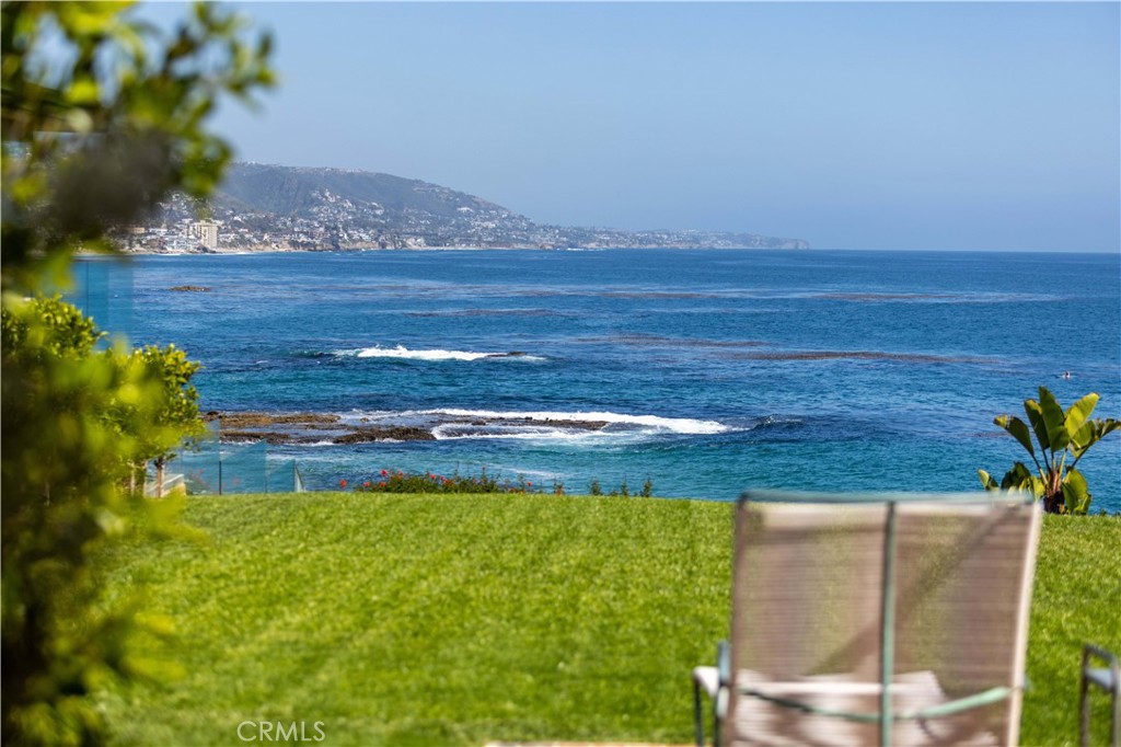 1041 Marine Drive