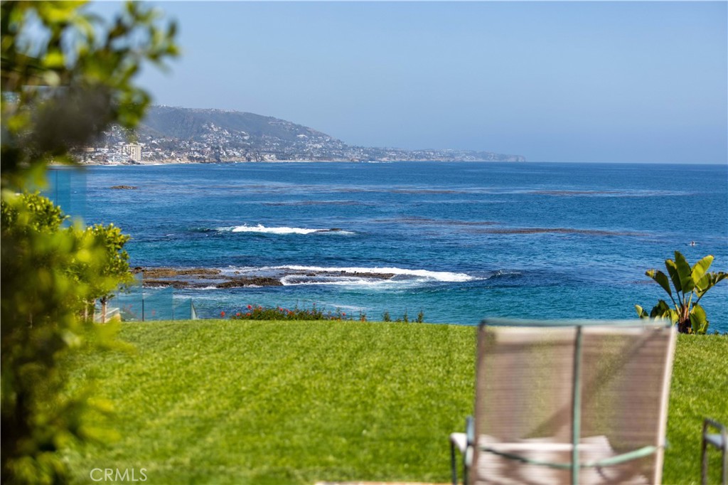1041 Marine Drive