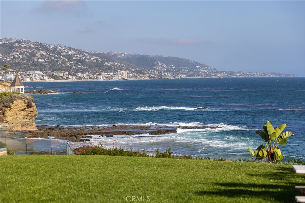 1041 Marine Drive