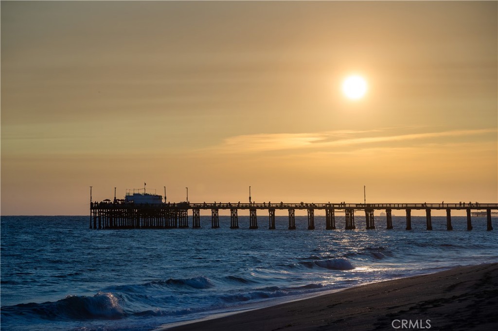 1303 E Balboa Boulevard