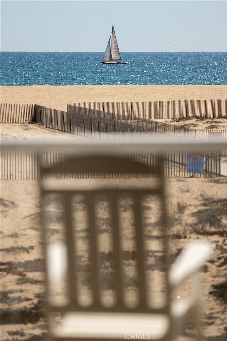 1303 E Balboa Boulevard