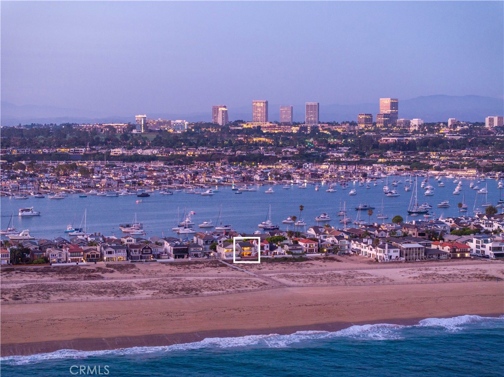 1303 E Balboa Boulevard