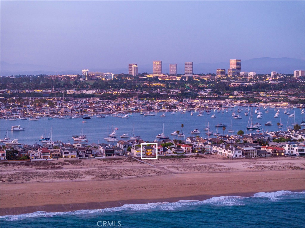 1303 E Balboa Boulevard
