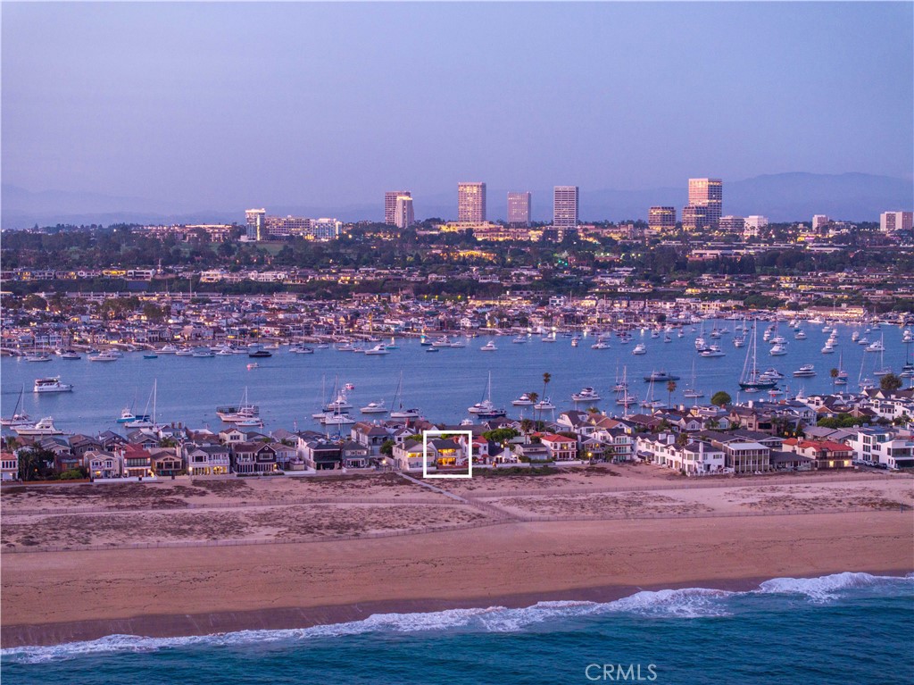 1303 E Balboa Boulevard