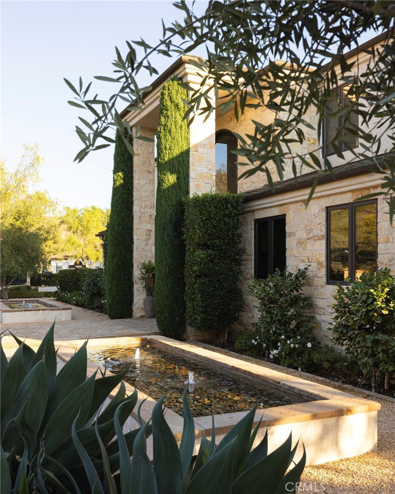 28481 Avenida La Mancha