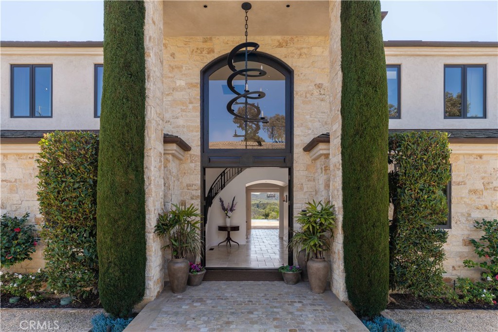 28481 Avenida La Mancha