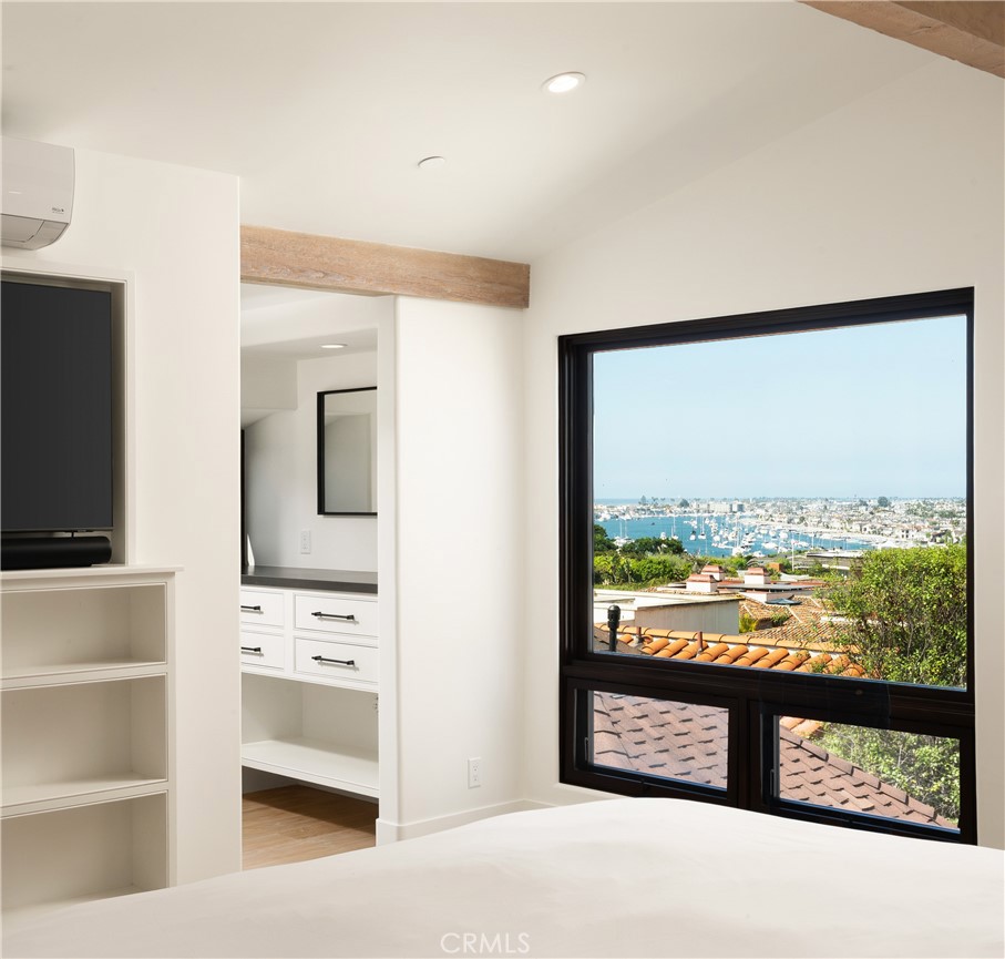 2204 Waterfront Drive