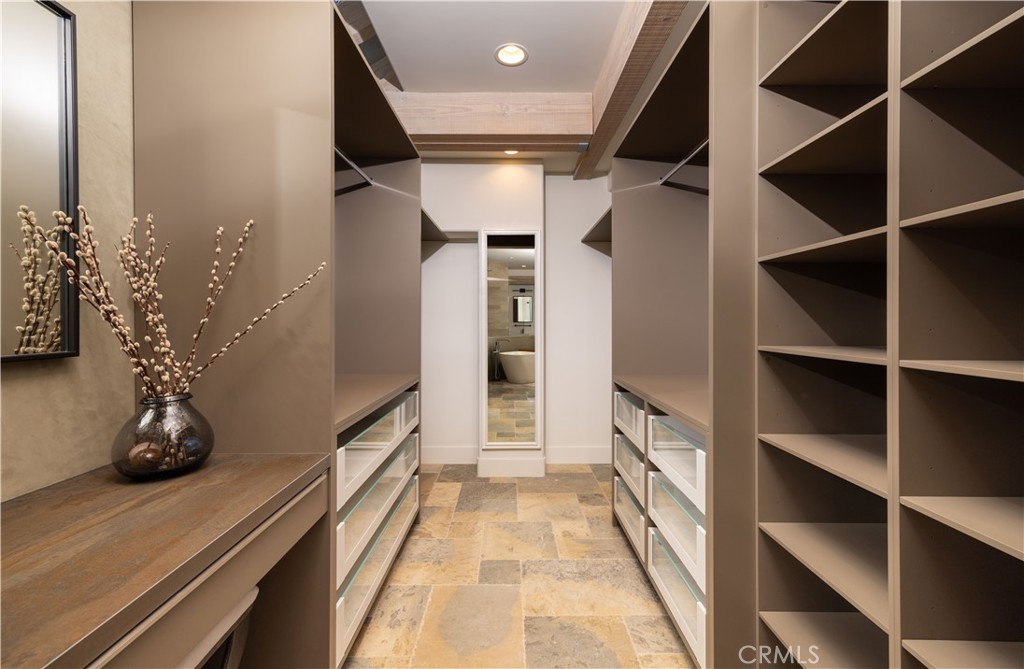 2204 Waterfront Drive