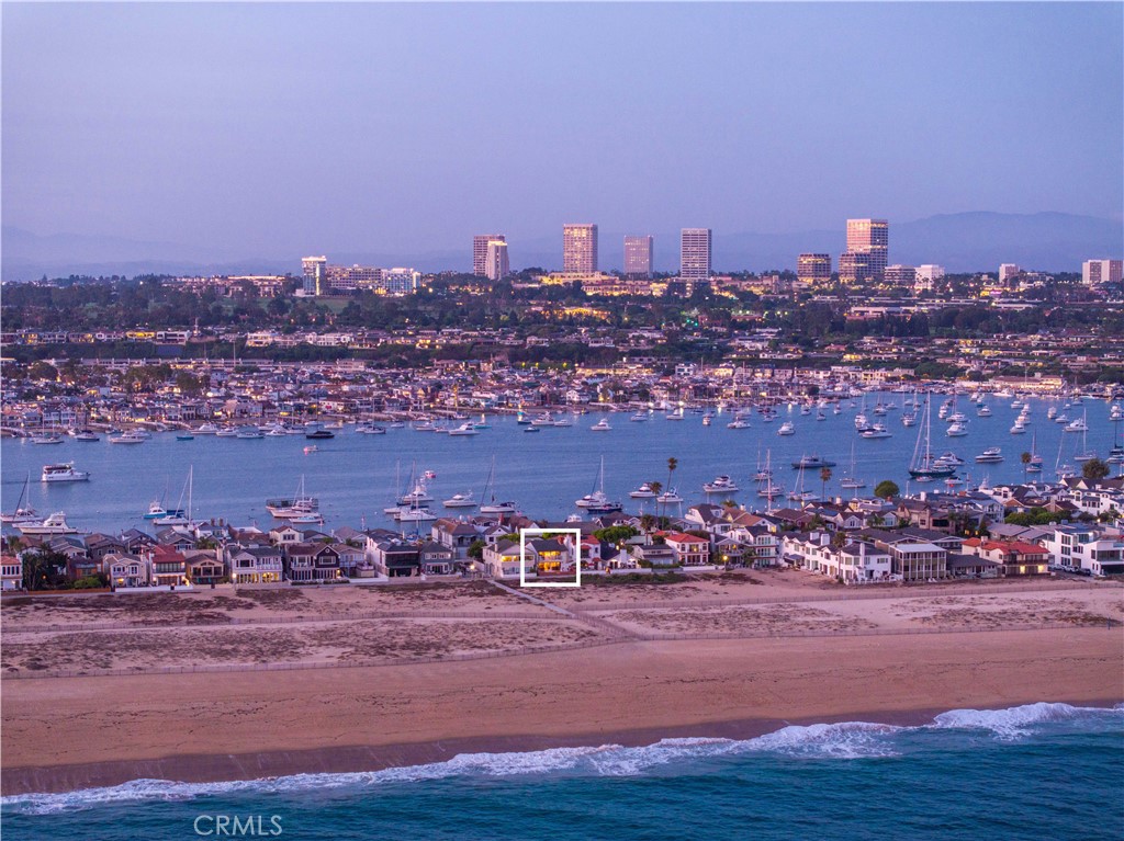 1303 E Balboa Boulevard