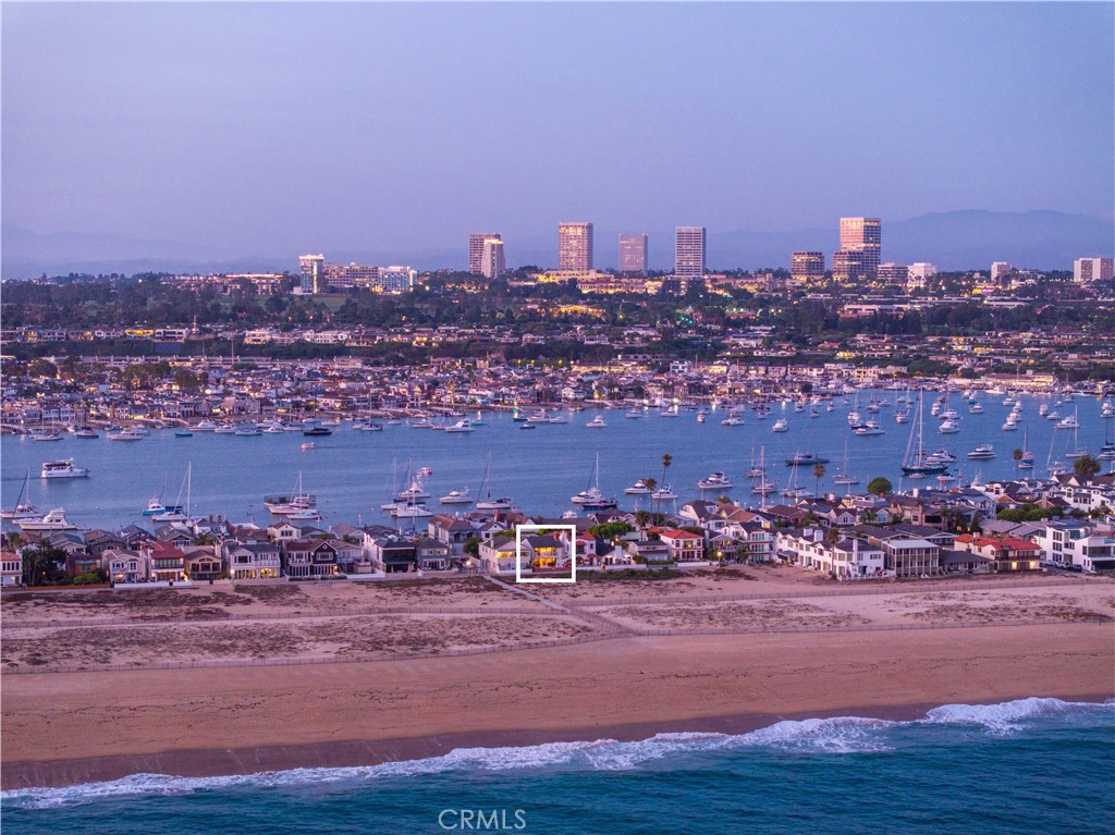 1303 E Balboa Boulevard