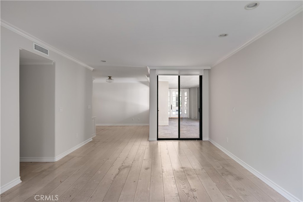 1061 Granville