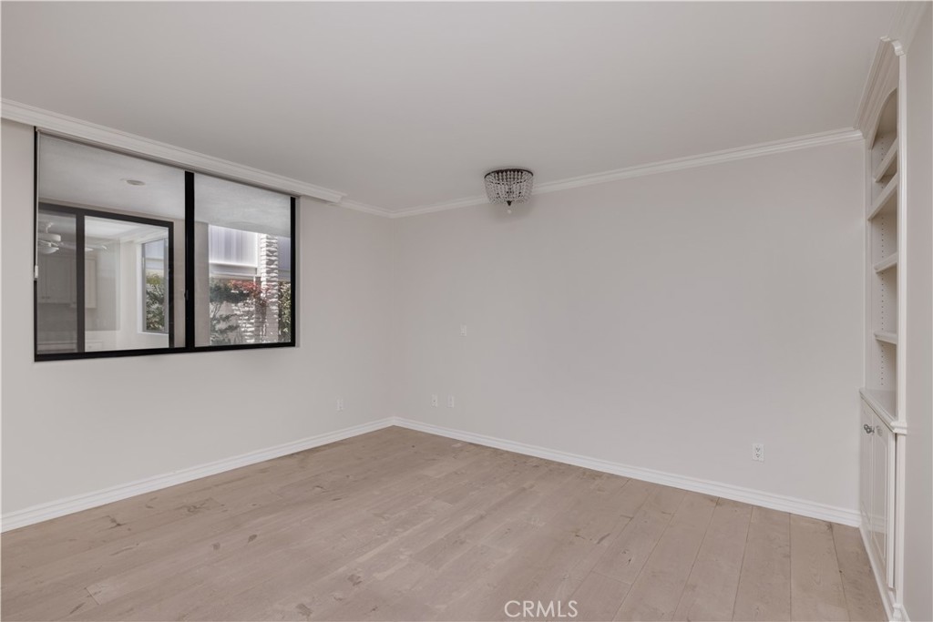 1061 Granville