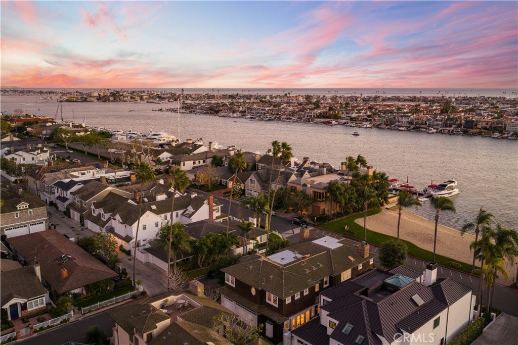 2411 Bayshore