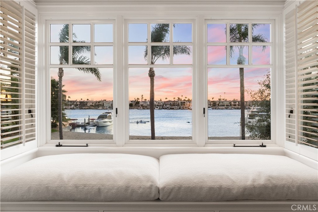 2411 Bayshore