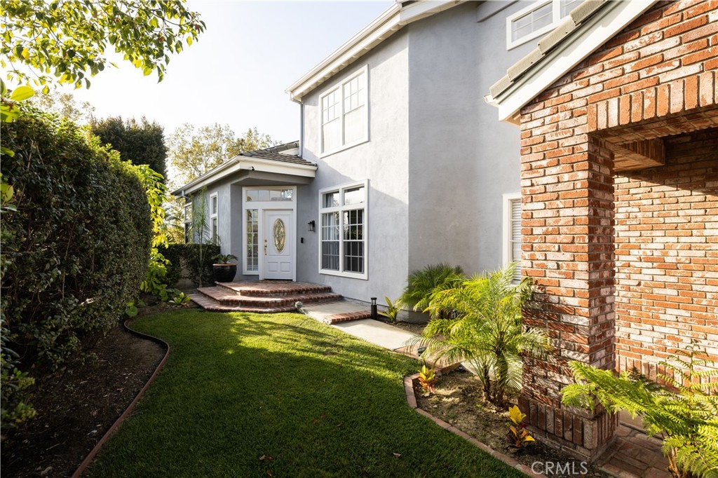 9 Pacific Crest