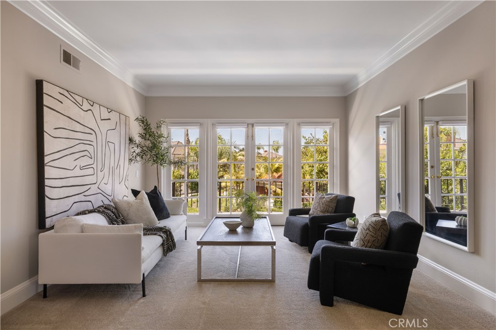 26 Belcourt