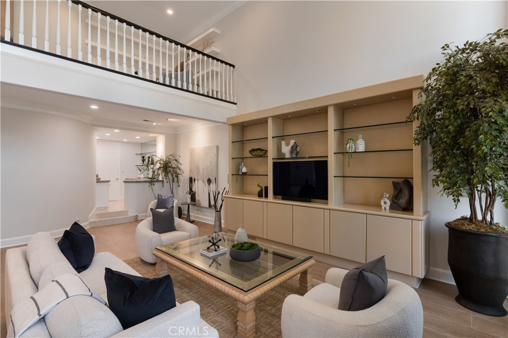 26 Belcourt