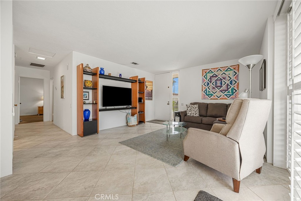 2521 N Whitewater Club Dr, Residence D
