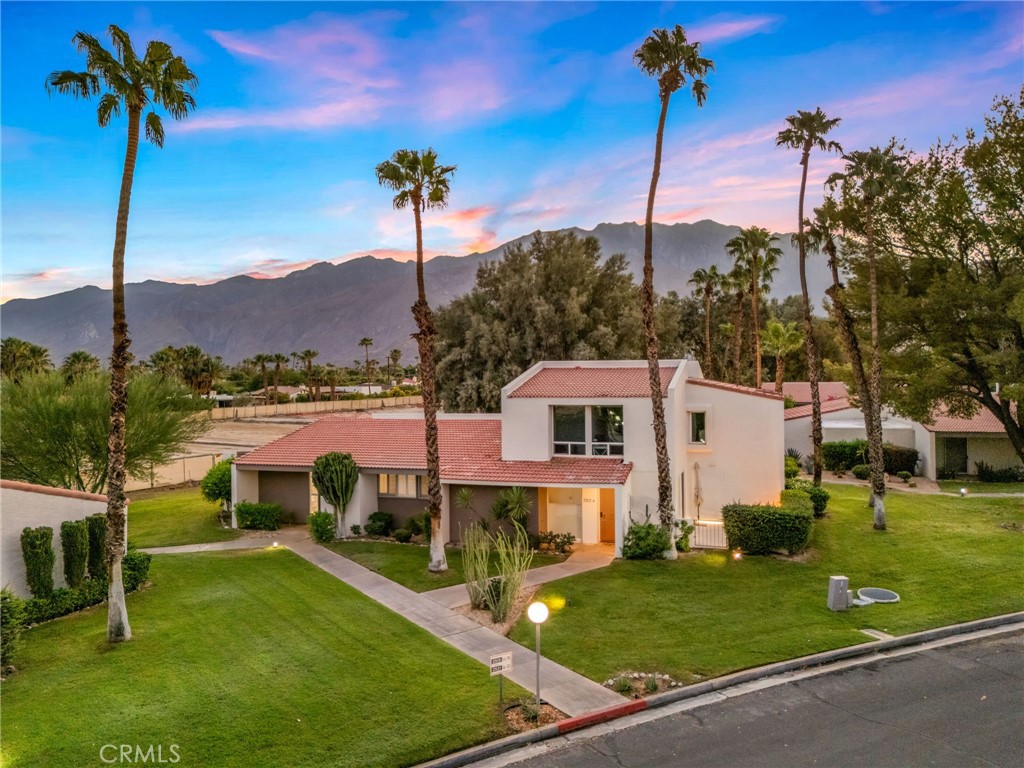 2521 N Whitewater Club Dr, Residence D