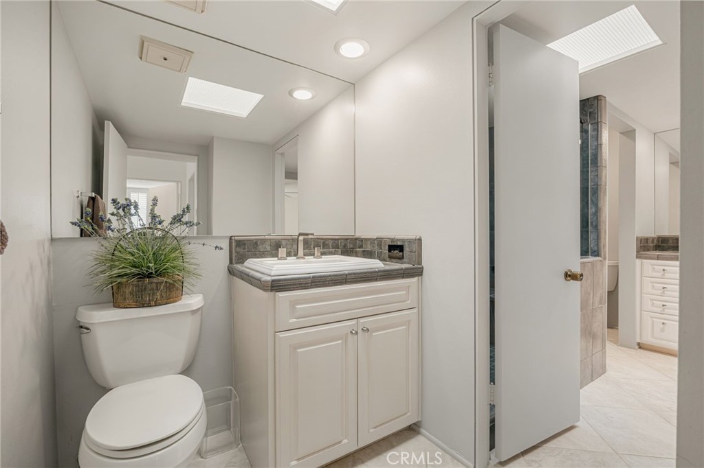 2521 N Whitewater Club Dr, Residence D