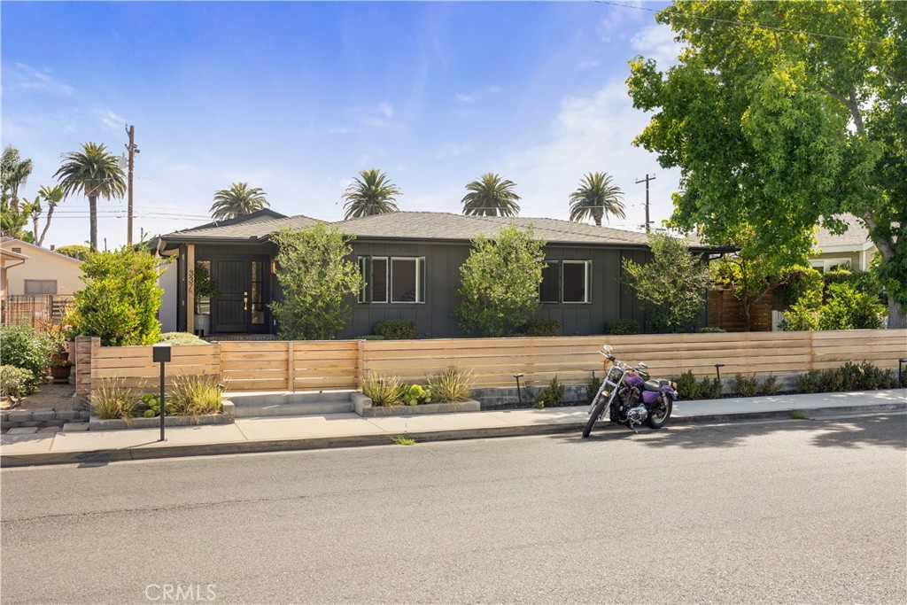 337 Costa Mesa Street