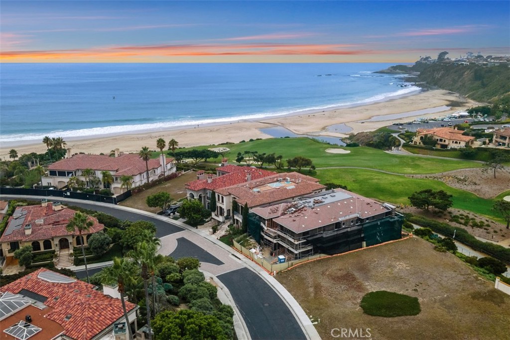 14 Ritz Cove Drive