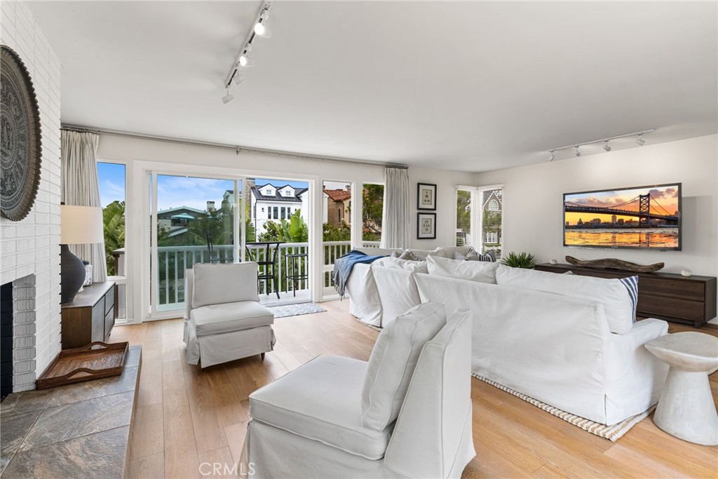 430 Carnation Avenue