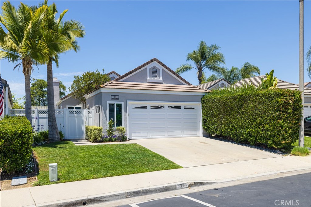 21 Indian Hill Lane