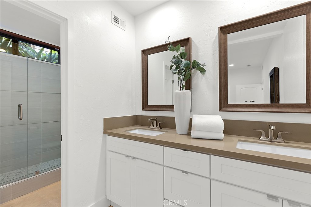 17 Morning Wood Drive