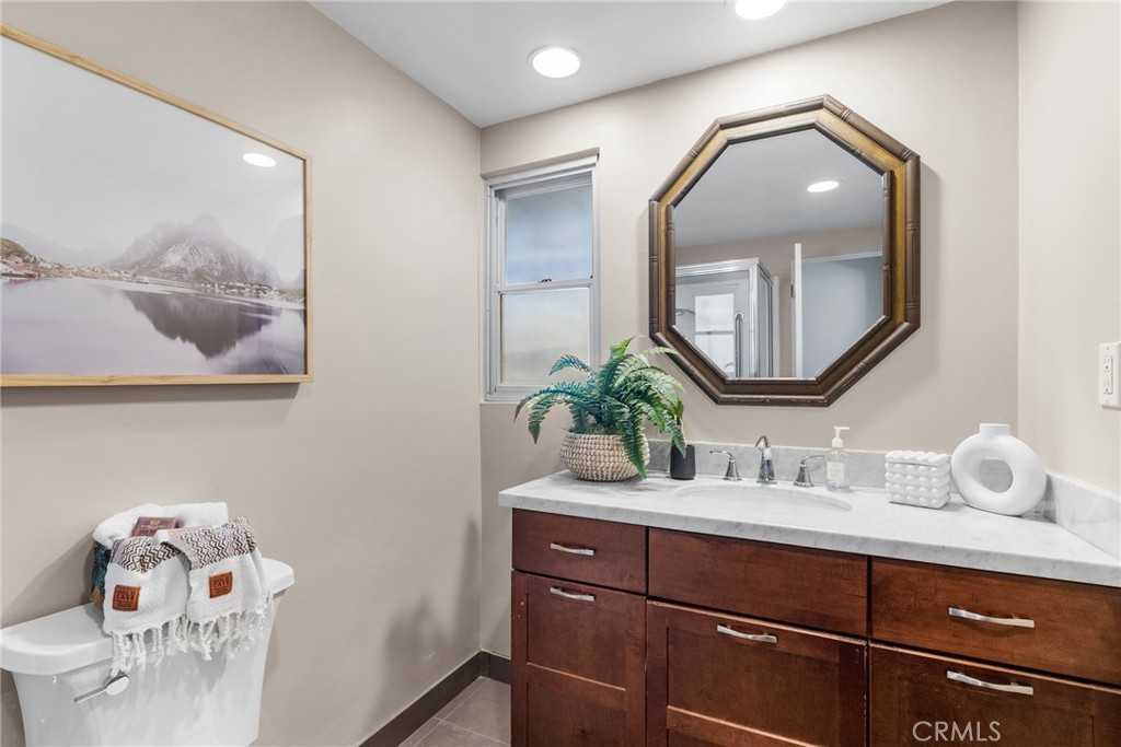 1004 15 Buckingham Lane 15