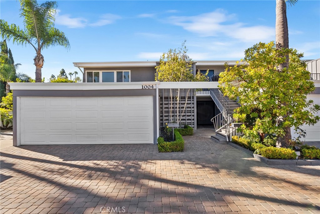 1004 15 Buckingham Lane 15