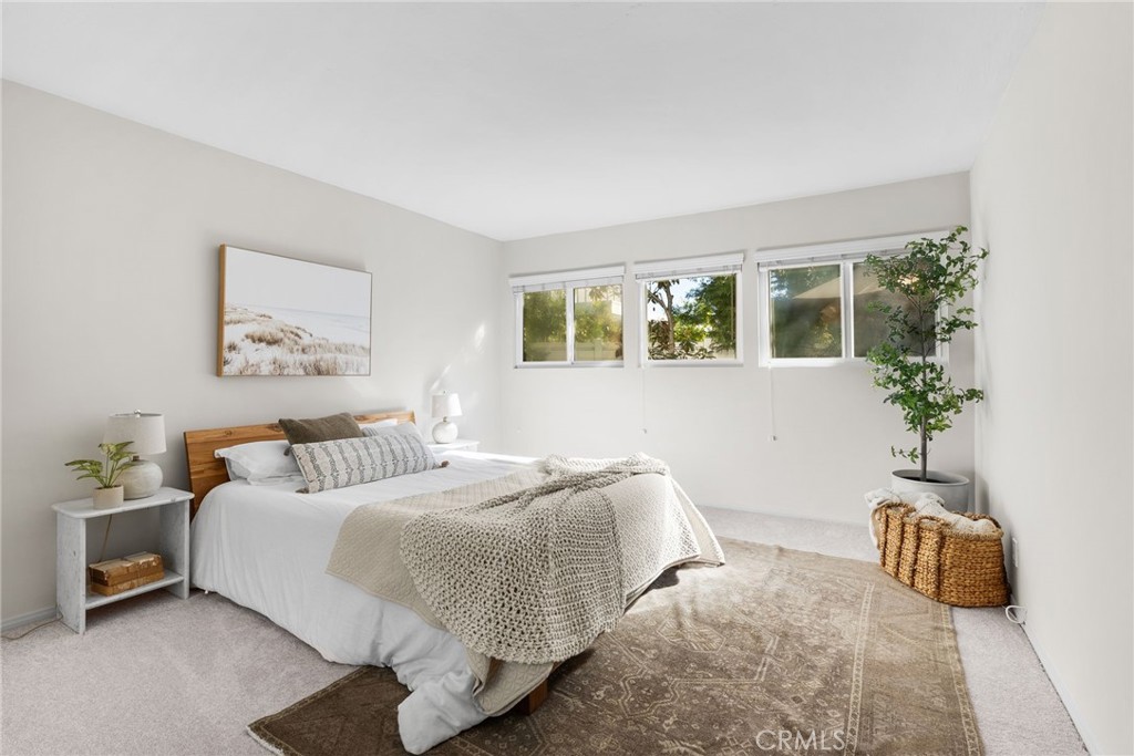 1004 15 Buckingham Lane 15